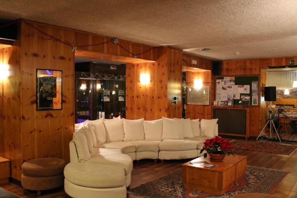 Hotel Nazionale ボルミオ エクステリア 写真