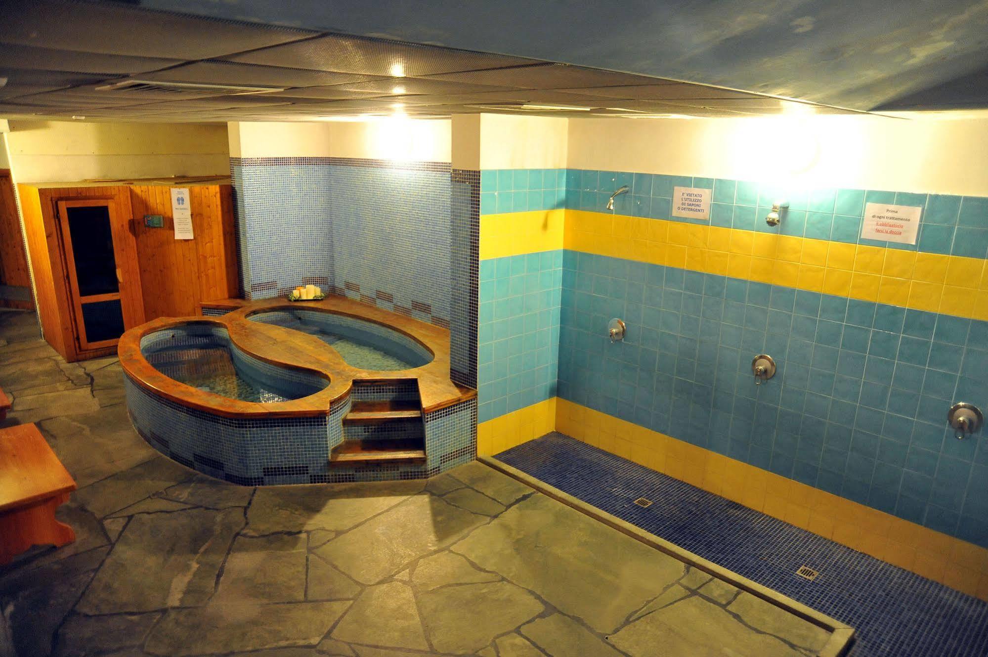 Hotel Nazionale ボルミオ エクステリア 写真