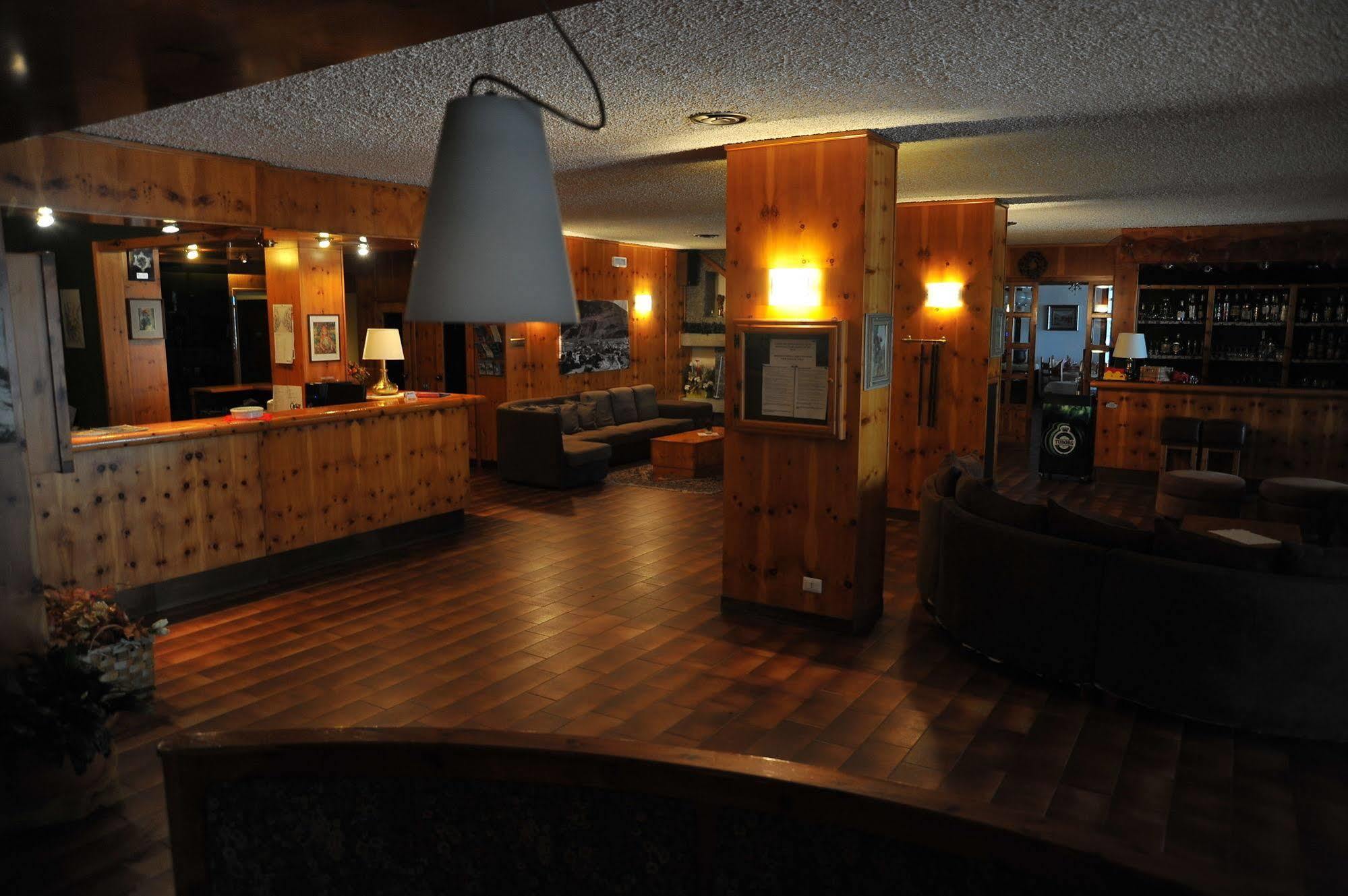 Hotel Nazionale ボルミオ エクステリア 写真